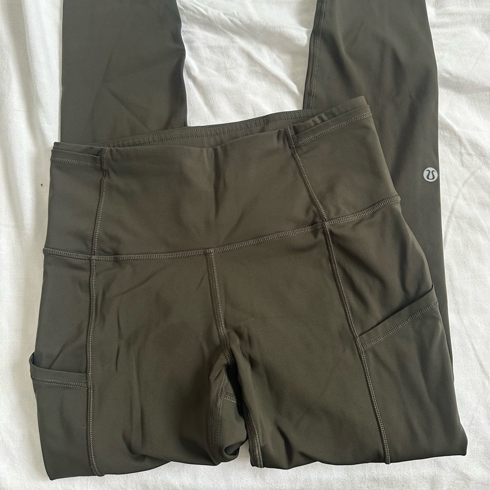 Lululemon leggings size 4